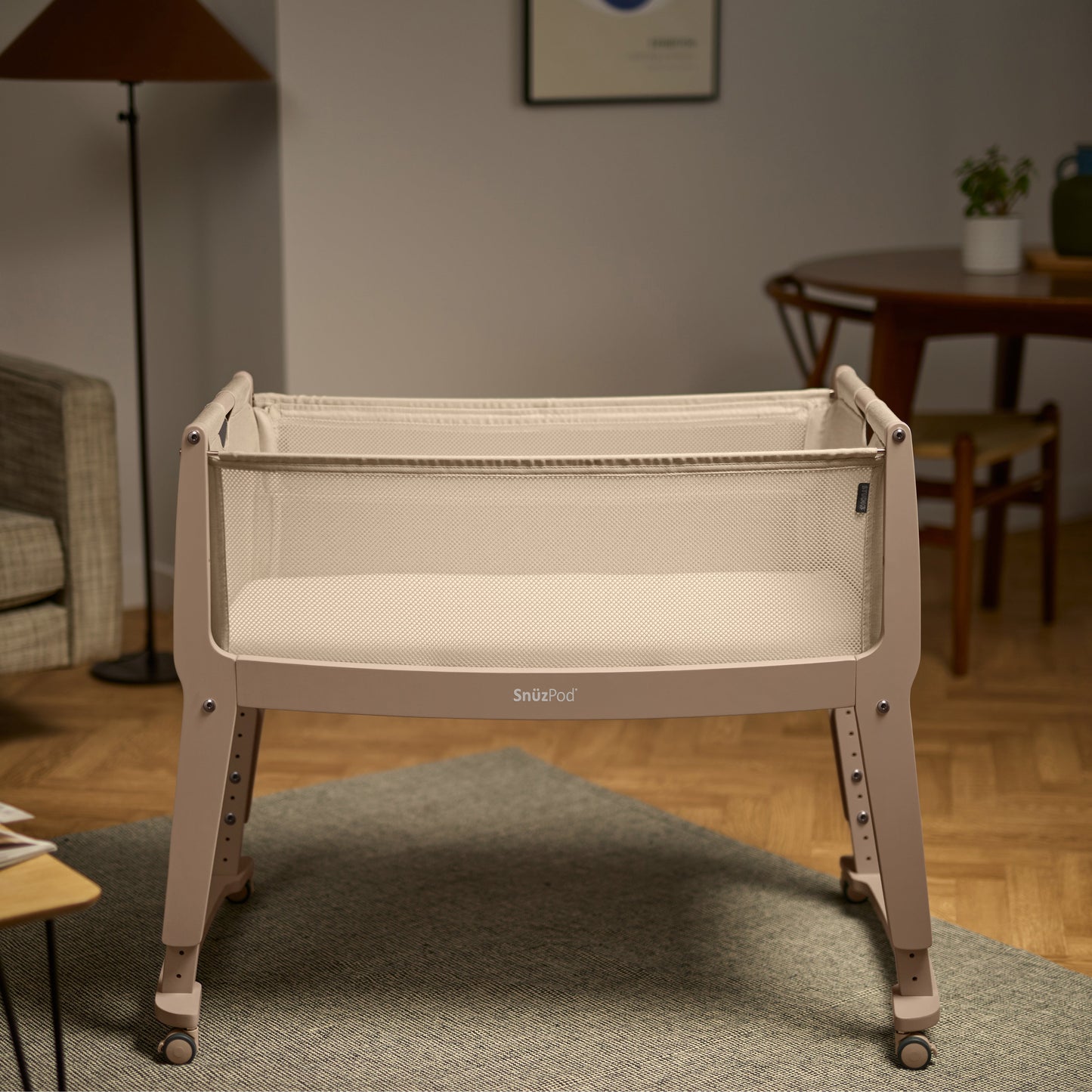 SnuzPod Studio Bedside Crib with mattress - Milan
