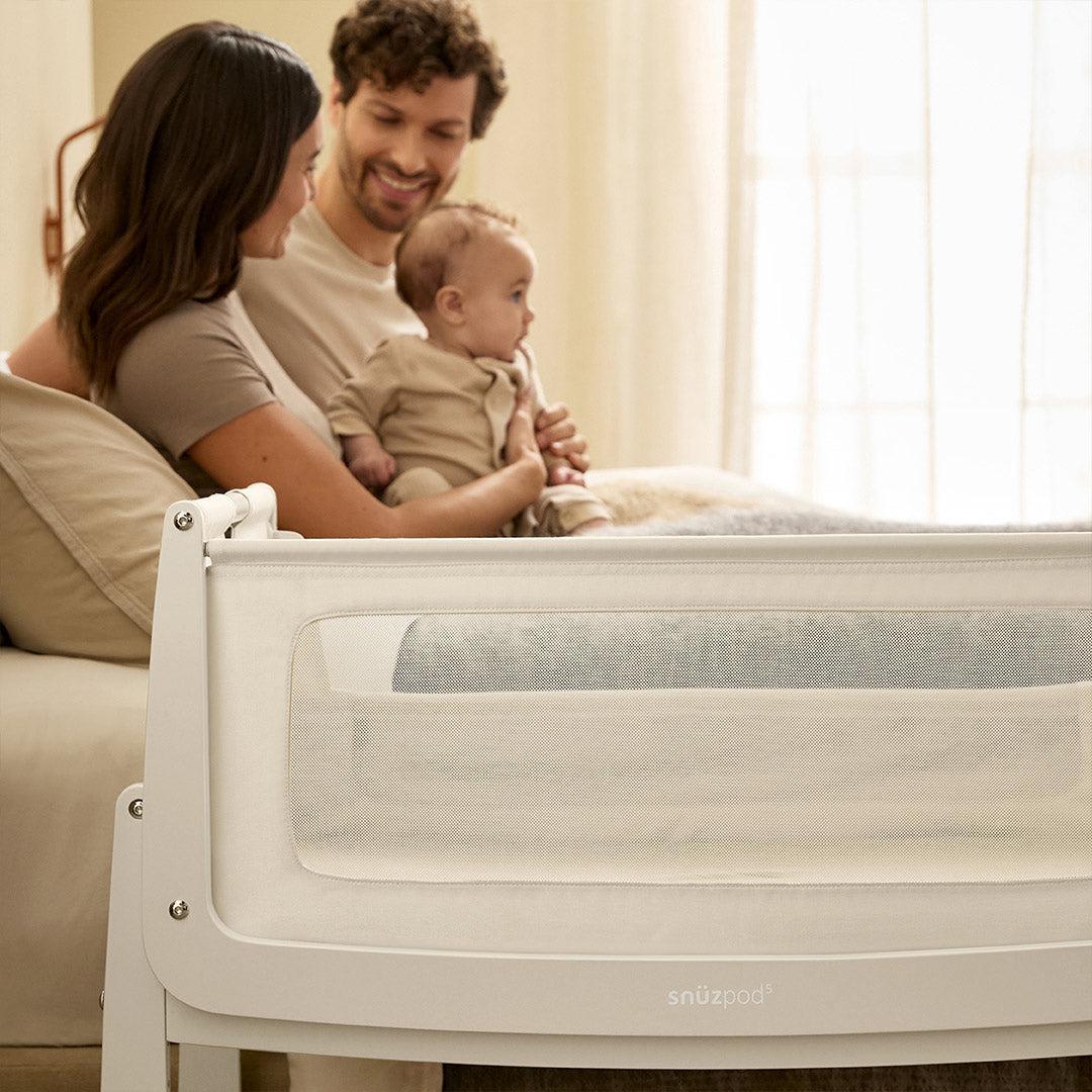 SnuzPod5 Bedside Crib - Cashmere