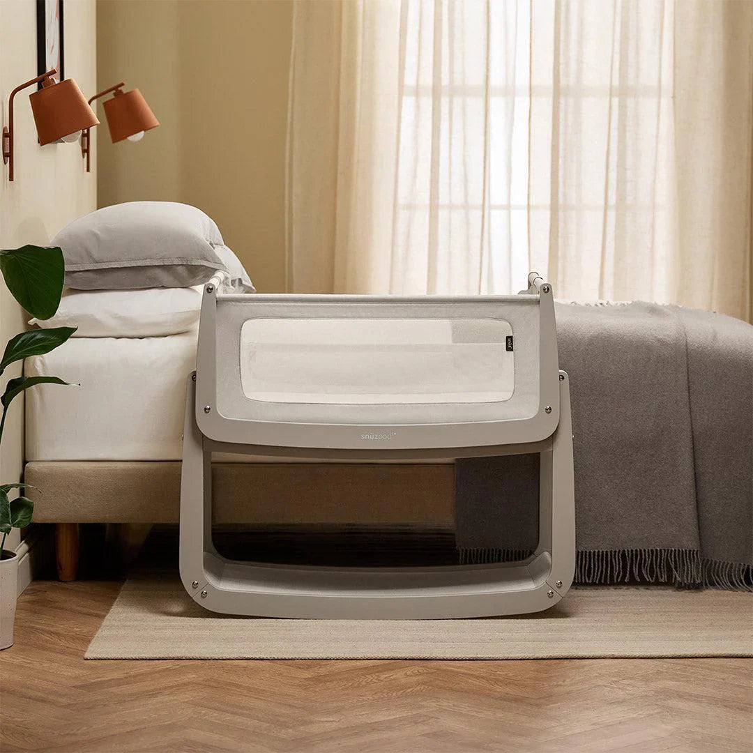 SnuzPod5 Bedside Crib - Pebble