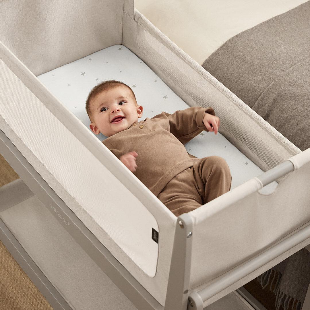 SnuzPod5 Bedside Crib - Pebble