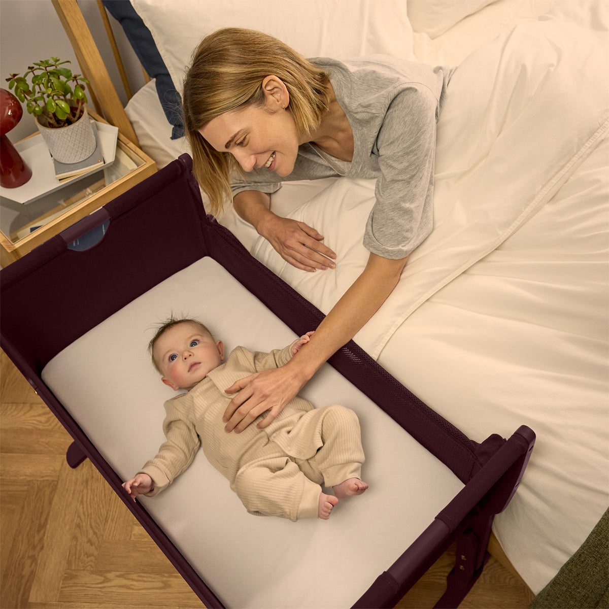 SnuzPod Studio Bedside Crib with mattress - Rome Burgundy