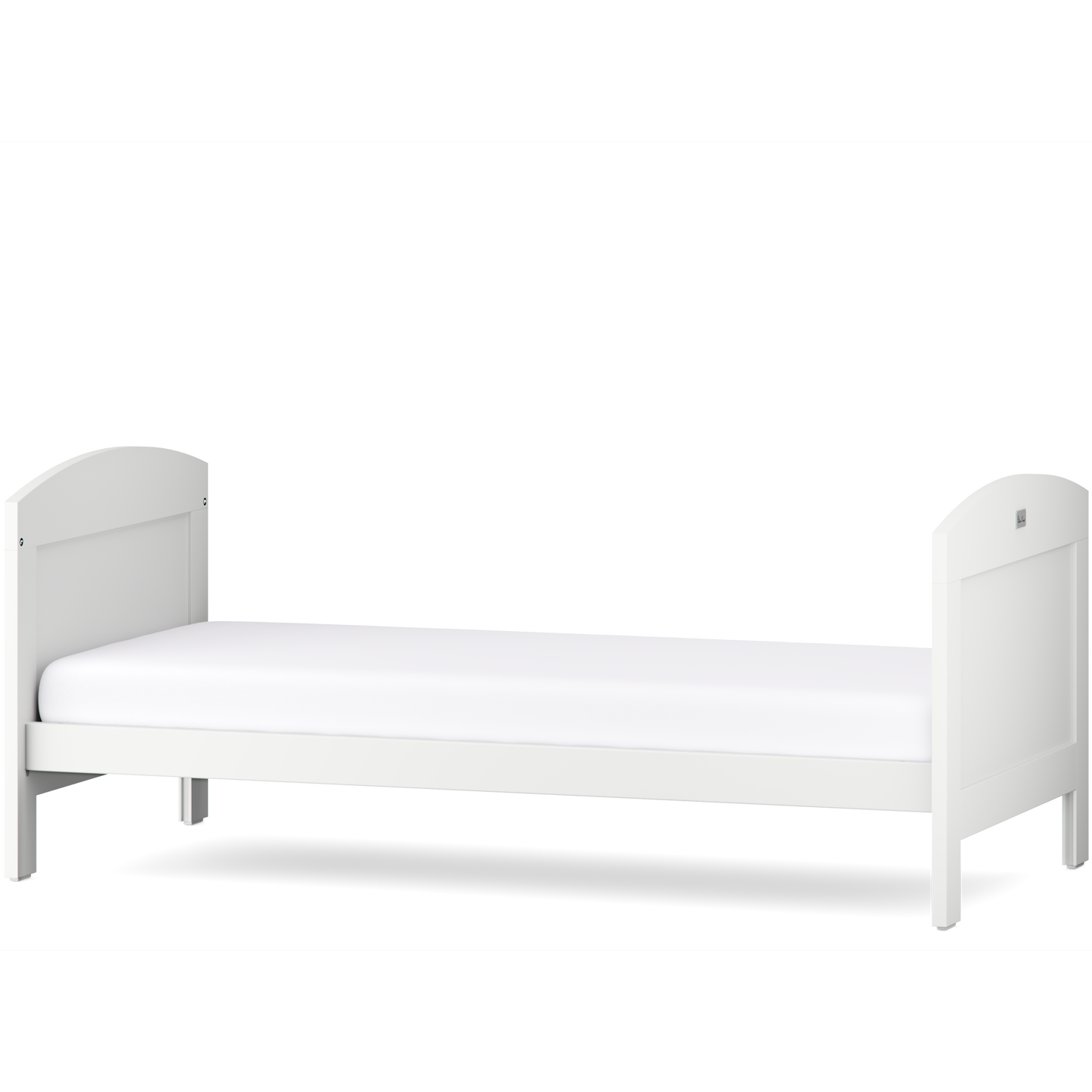 Silver Cross Valencia 3 Piece Nursery Set (Cot Bed, Dresser & Wardrobe)